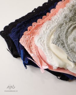 سوتین نخی دور تور آویژه (2070)